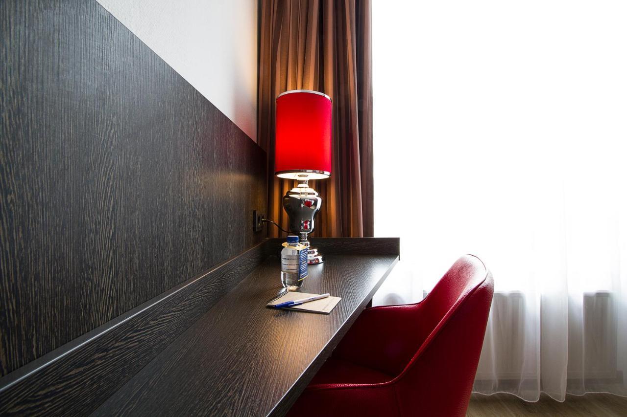 バスティオン ホテル スキポール ホーフドロープ ﾎｰﾌﾄﾞﾛｰﾌﾟ エクステリア 写真