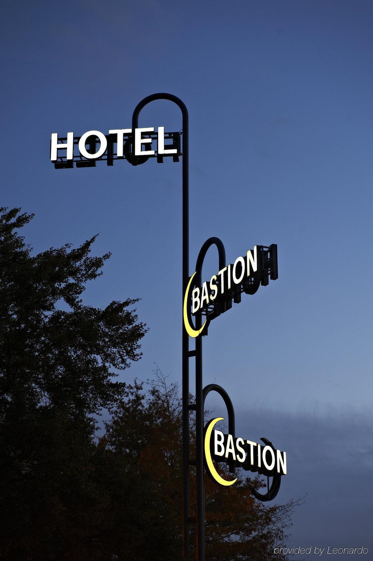 バスティオン ホテル スキポール ホーフドロープ ﾎｰﾌﾄﾞﾛｰﾌﾟ エクステリア 写真